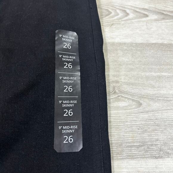 NWT J. Crew Factory 9" Mid-rise Black Skinny Jean in Signature Stretch Size 26 - Picture 7 of 9